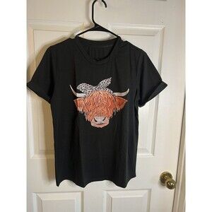 Women’s Black Short Sleeve Cow Graphic T-shirt Size Small NWOT